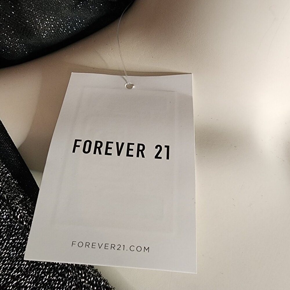 NWT FOREVER 21 Black Silver Glitter Short Sleeve Ruched Front Top Womens Size L - Picture 7 of 8